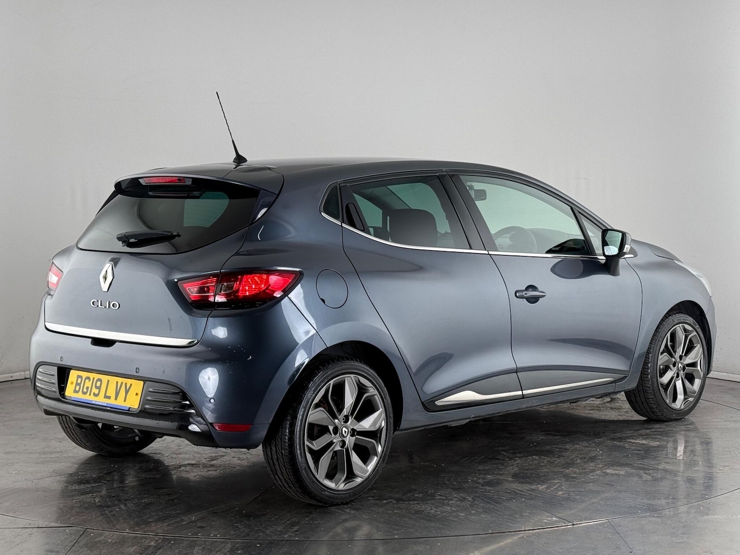 Used Renault Clio 2019 for sale - 76467491: Photo 5