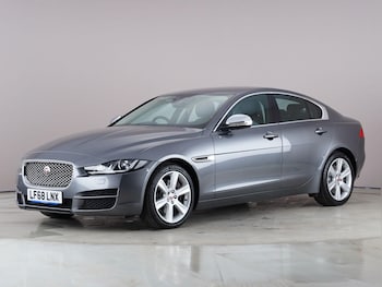 Used Jaguar XE 2018 for sale - 78405483: Photo