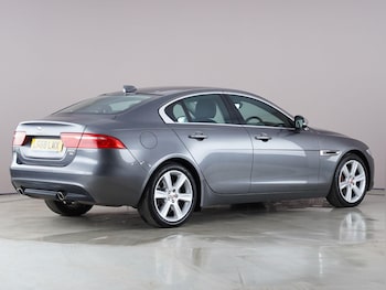 Used Jaguar XE 2018 for sale - 78405483: Photo