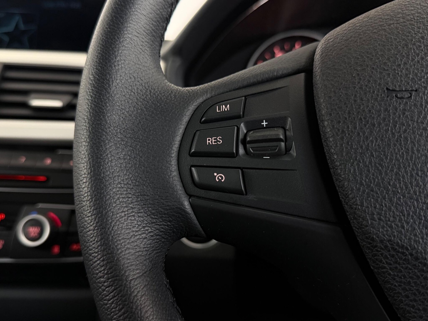 Used BMW 3 Series 2018 for sale - 77259746: Photo 21