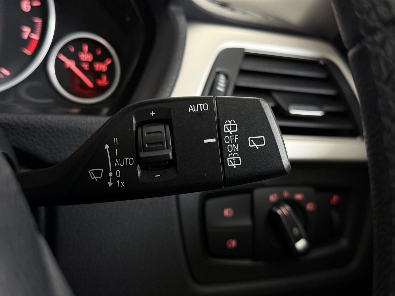 Used BMW 3 Series 2018 for sale - 77259746: Photo 24