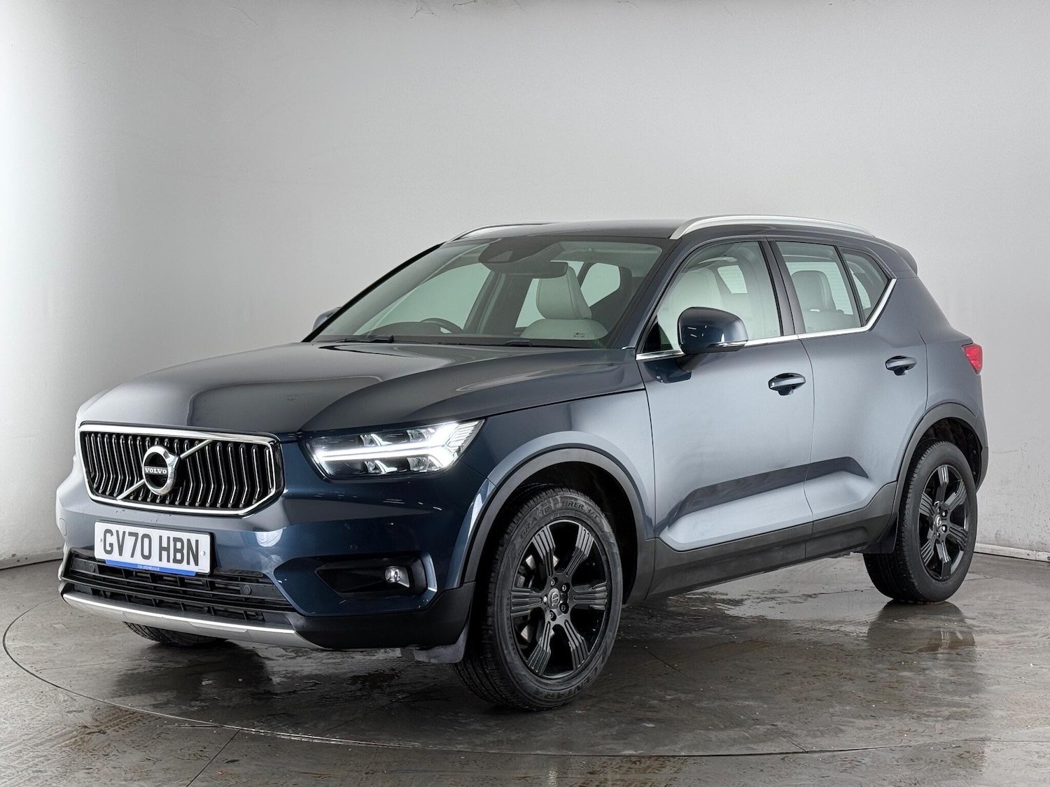 Used Volvo XC40 2020 for sale - 77246901: Photo 3