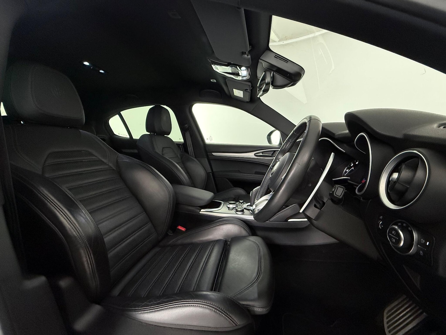 Used Alfa Romeo Stelvio 2021 for sale - 77260232: Photo 12