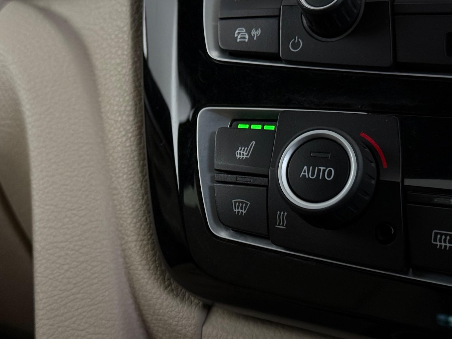 Used BMW 3 Series 2016 for sale - 77182924: Photo 27