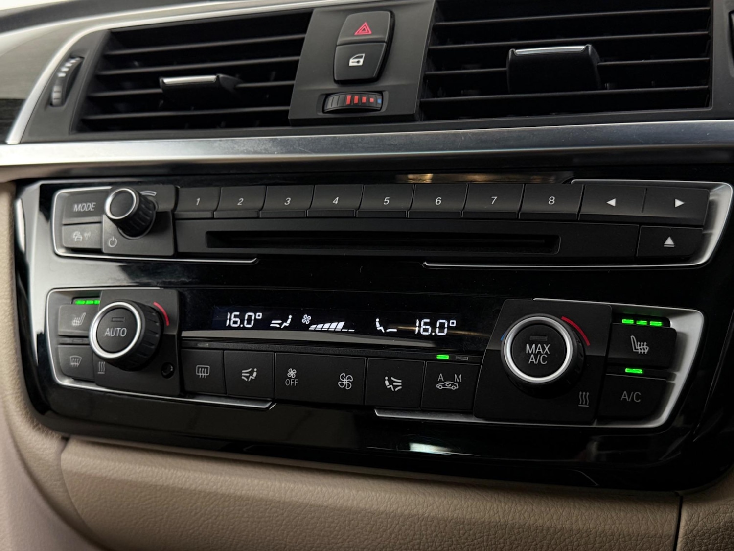 Used BMW 3 Series 2016 for sale - 77182924: Photo 28