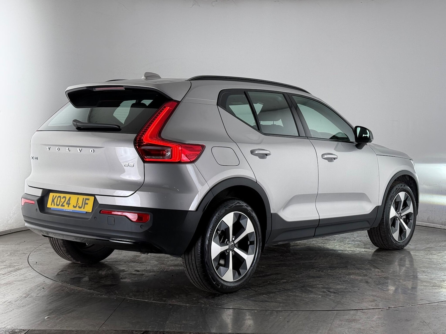 Used Volvo XC40 2024 for sale - 77246044: Photo 6