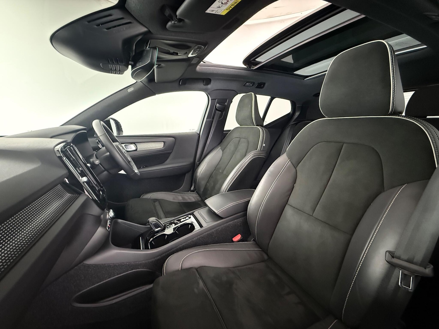 Used Volvo XC40 2022 for sale - 77091402: Photo 18