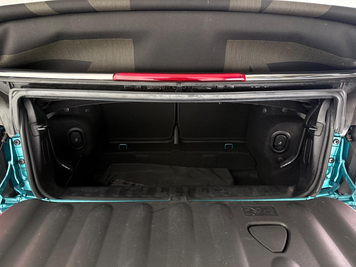 Used MINI Convertible 2020 for sale - 76866520: Photo 11