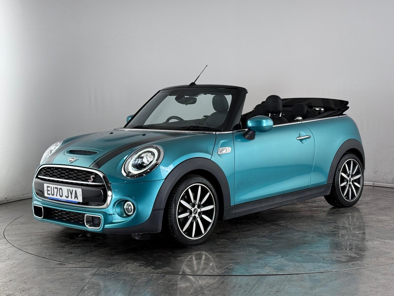Used MINI Convertible 2020 for sale - 76866520: Photo 3