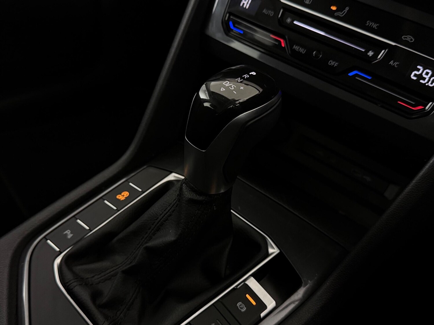 Used Volkswagen Tiguan Allspace 2022 for sale - 77400950: Photo 31