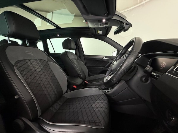 Used Volkswagen Tiguan 2021 for sale - 76132489: Photo 15