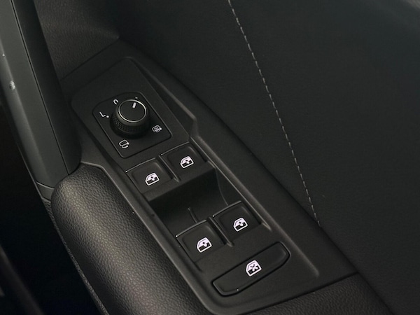 Used Volkswagen Tiguan 2021 for sale - 76132489: Photo 22