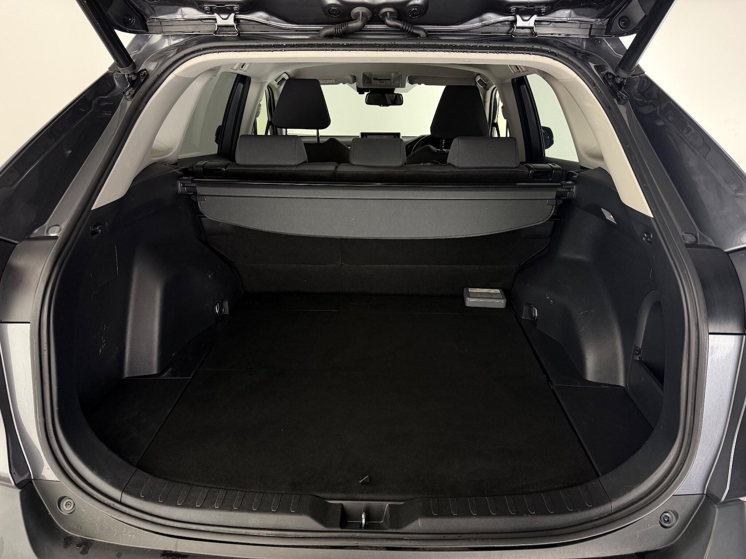 Used Toyota RAV4 2020 for sale - 77183121: Photo 10