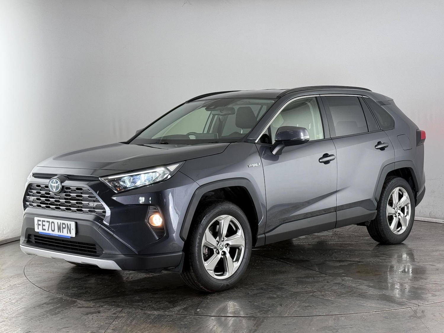 Used Toyota RAV4 2020 for sale - 77183121: Photo 2
