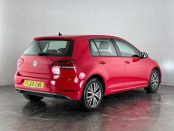 Used Volkswagen Golf 2018 for sale - 77246406: Photo