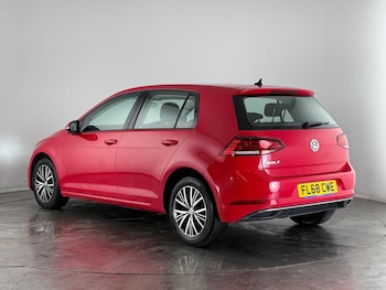 Used Volkswagen Golf 2018 for sale - 77246406: Photo
