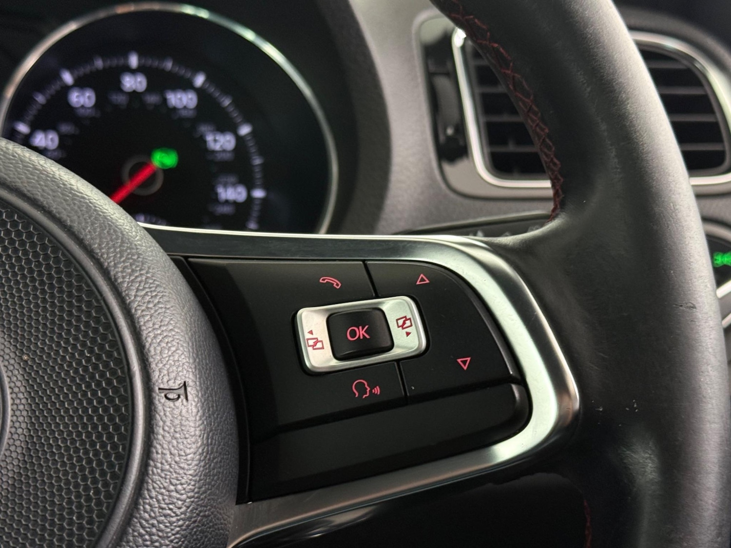 Used Volkswagen Polo 2016 for sale - 77259529: Photo 16