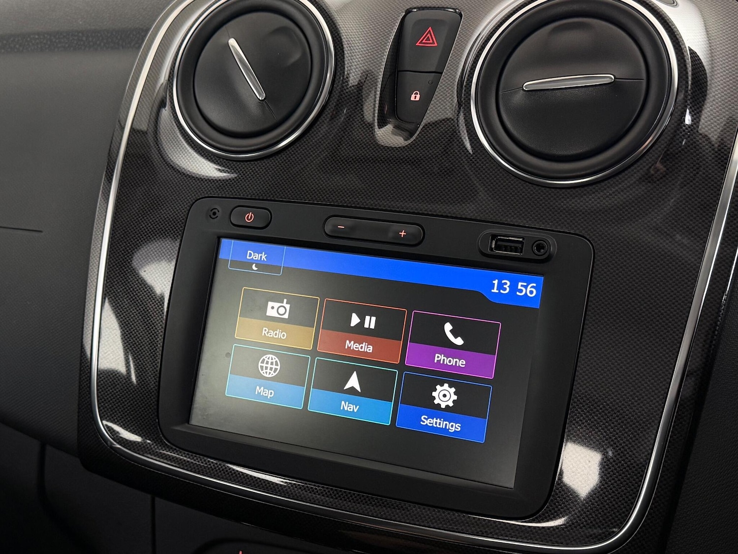 Used Dacia Sandero 2020 for sale - 76645898: Photo 28