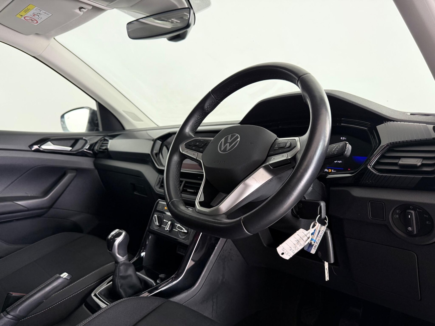 Used Volkswagen T-Cross 2023 for sale - 77259709: Photo 10