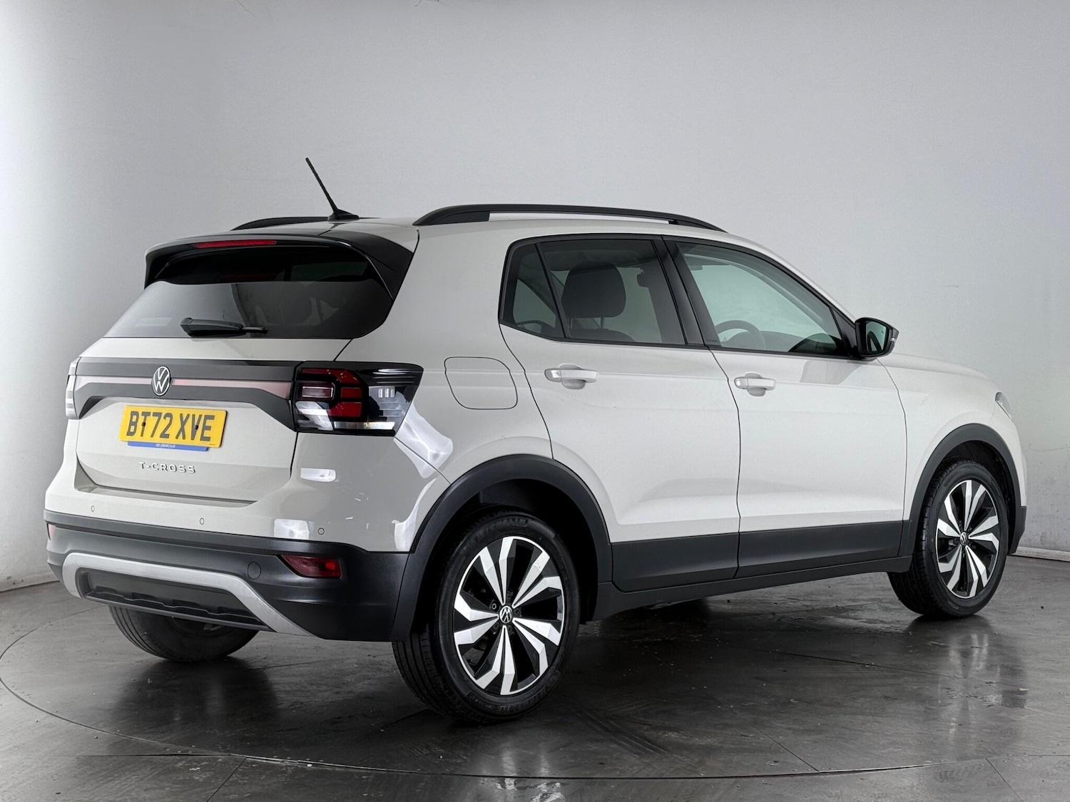 Used Volkswagen T-Cross 2023 for sale - 77259709: Photo 3