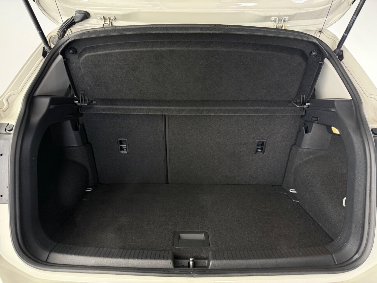 Used Volkswagen T-Cross 2023 for sale - 77259709: Photo 9