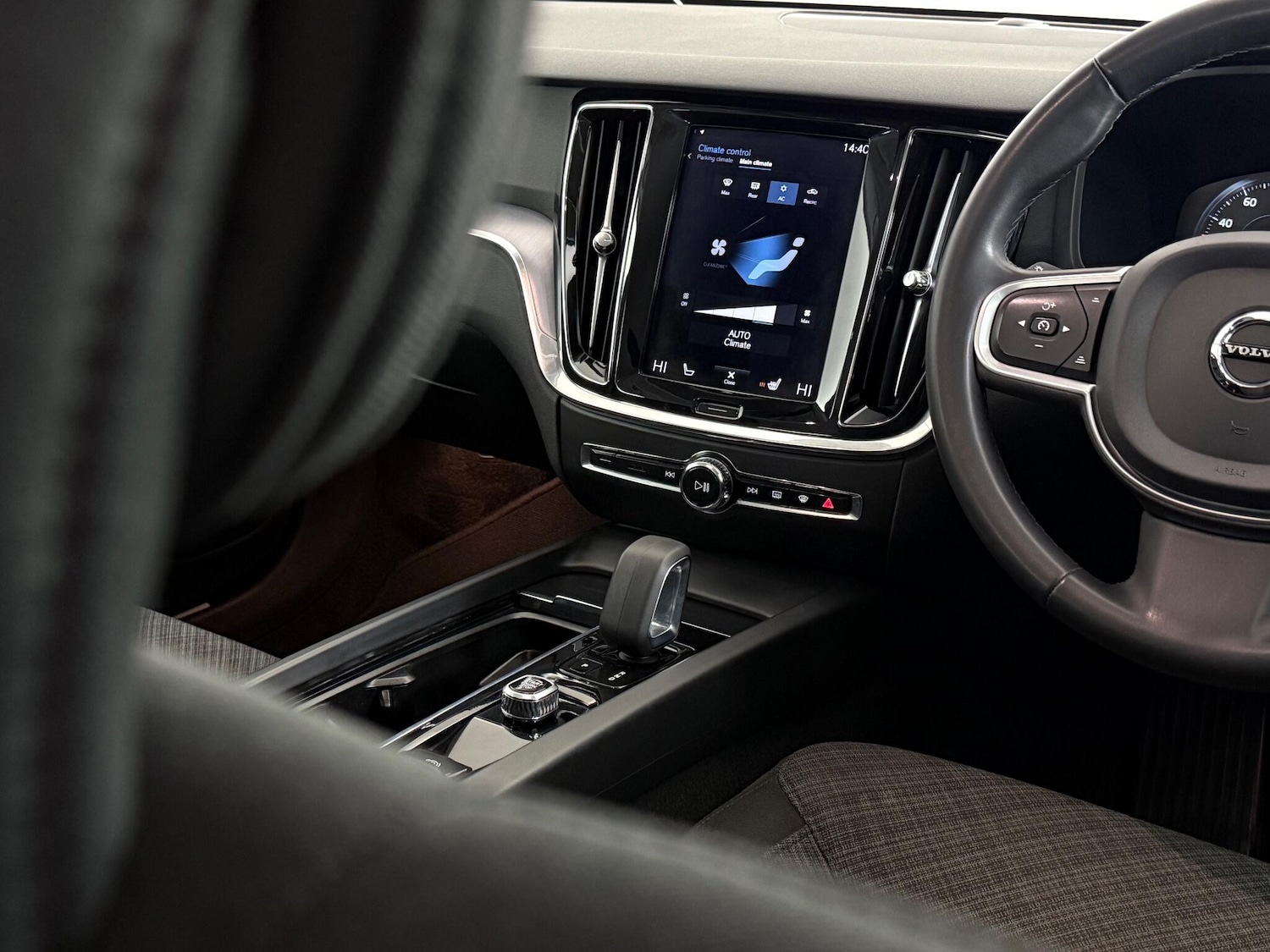 Used Volvo V60 2021 for sale - 76511960: Photo 43