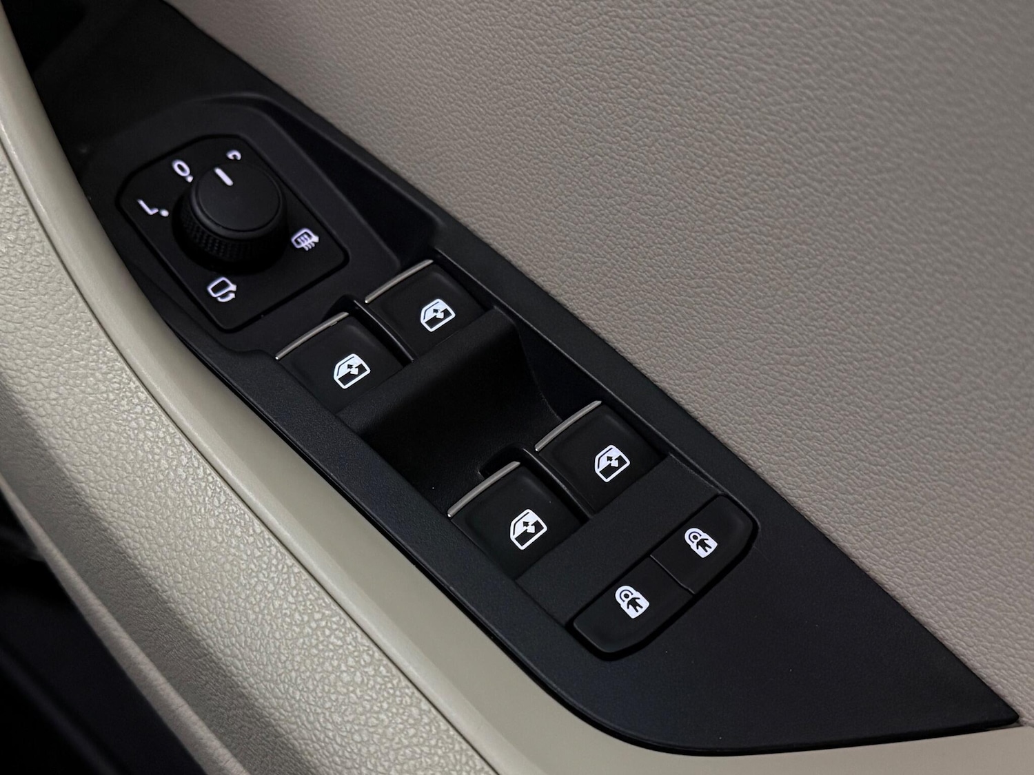 Used Skoda Karoq 2018 for sale - 77246769: Photo 24