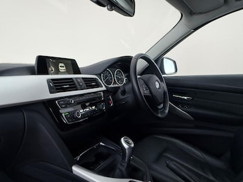 Used BMW 3 Series 2017 for sale - 79458188: Photo