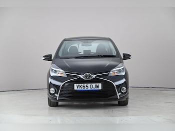 Used Toyota Yaris 2015 for sale - 77896700: Photo