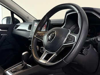 Used Renault Captur 2023 for sale - 79225425: Photo