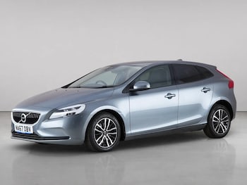 Used Volvo V40 2017 for sale - 79026559: Photo