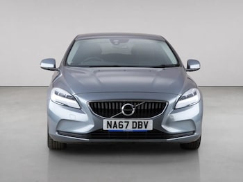 Used Volvo V40 2017 for sale - 79026559: Photo