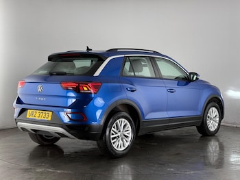 Used Volkswagen T-Roc 2023 for sale - 78939117: Photo
