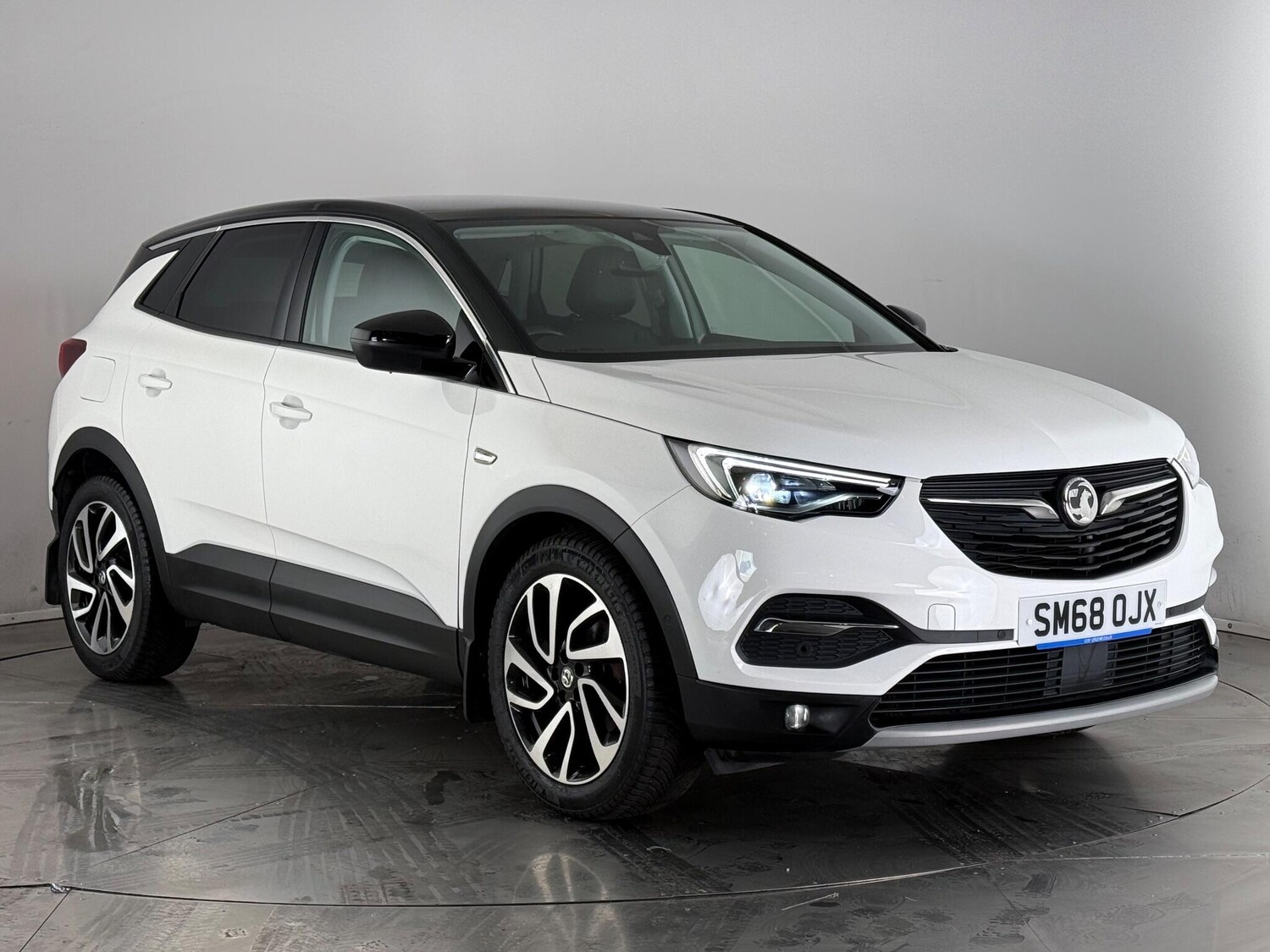 Used Vauxhall Grandland X 2018 for sale - 76849641: Photo 1