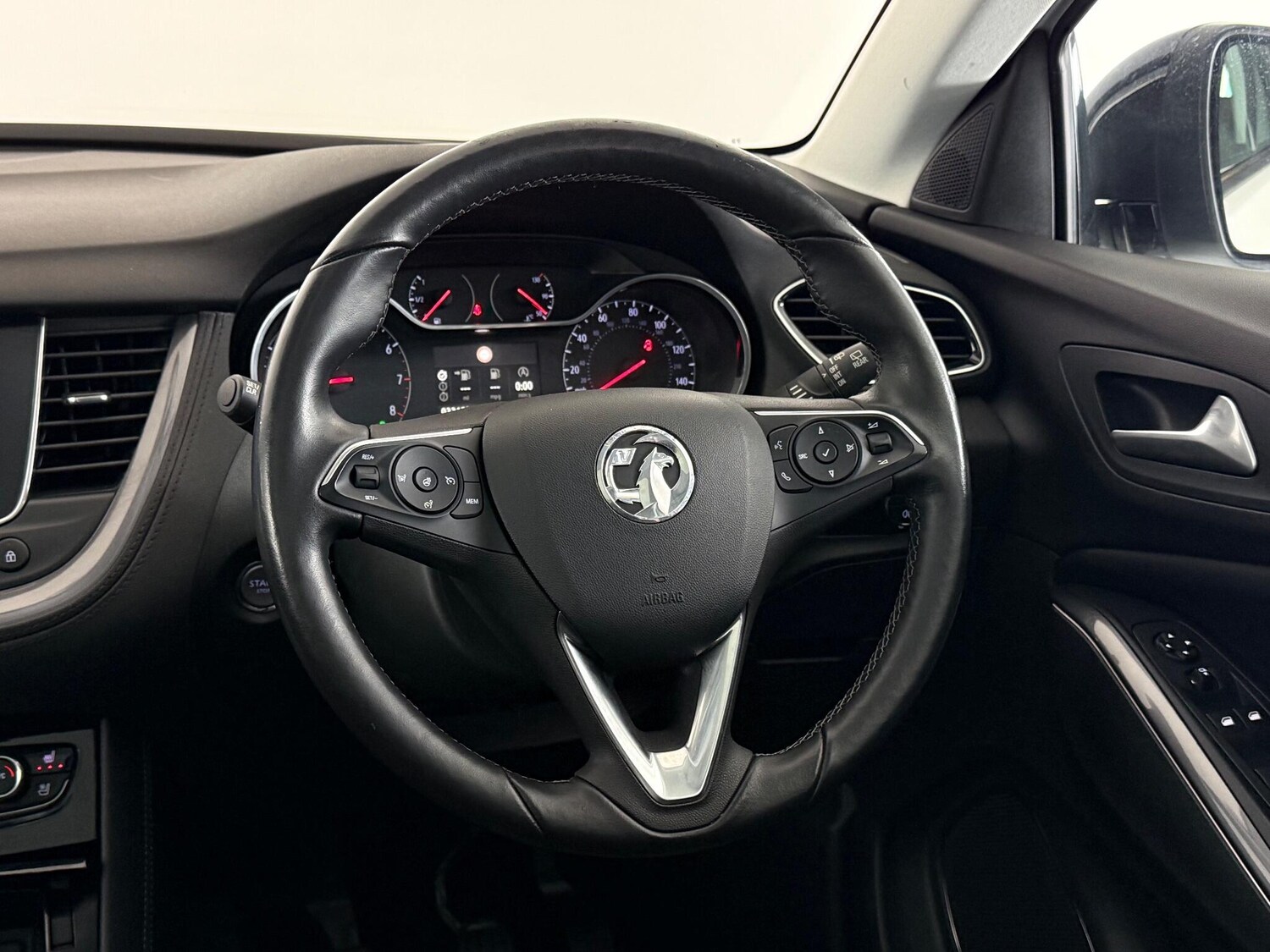 Used Vauxhall Grandland X 2018 for sale - 76849641: Photo 26