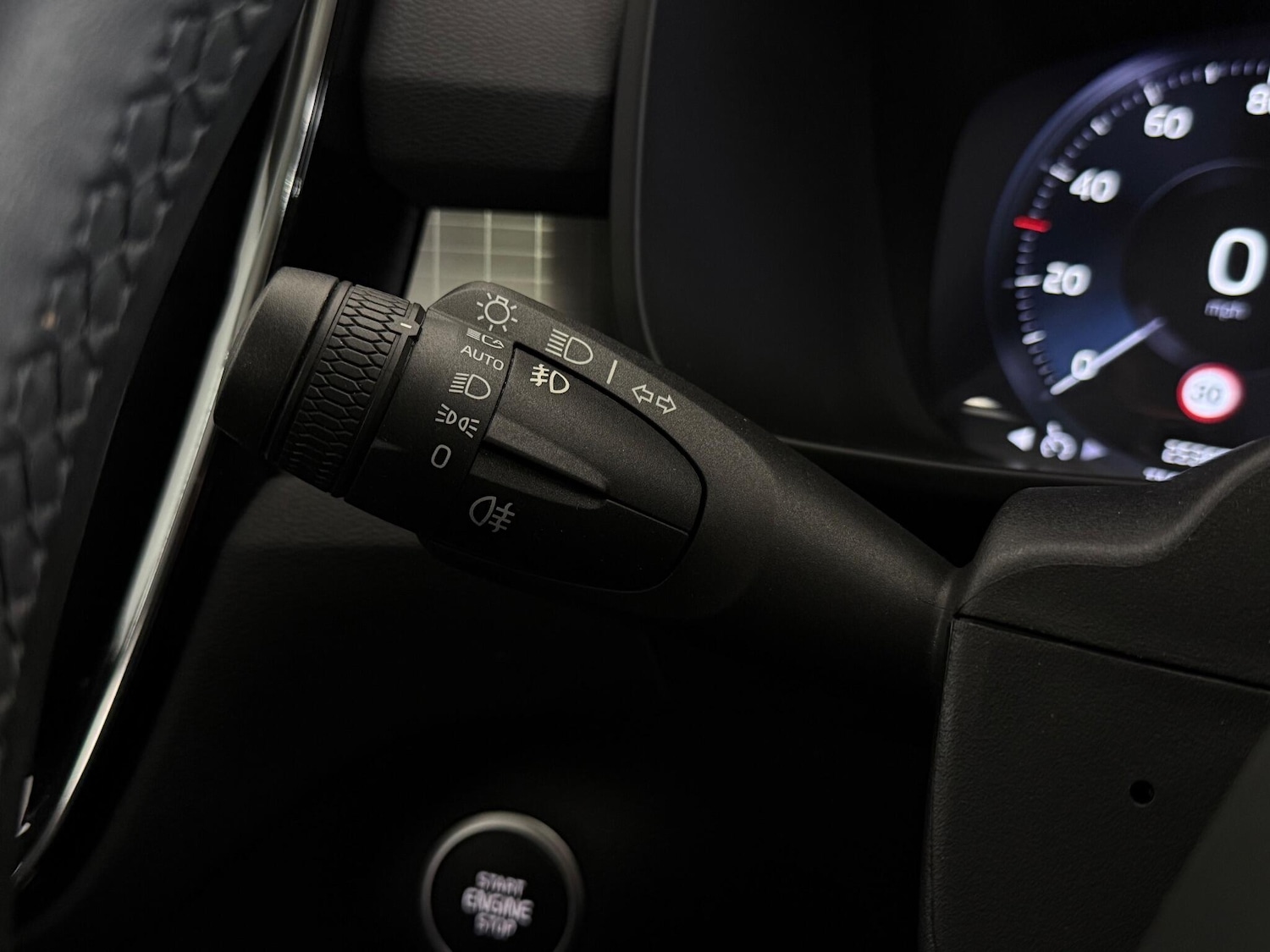 Used Volvo XC40 2021 for sale - 77246199: Photo 20