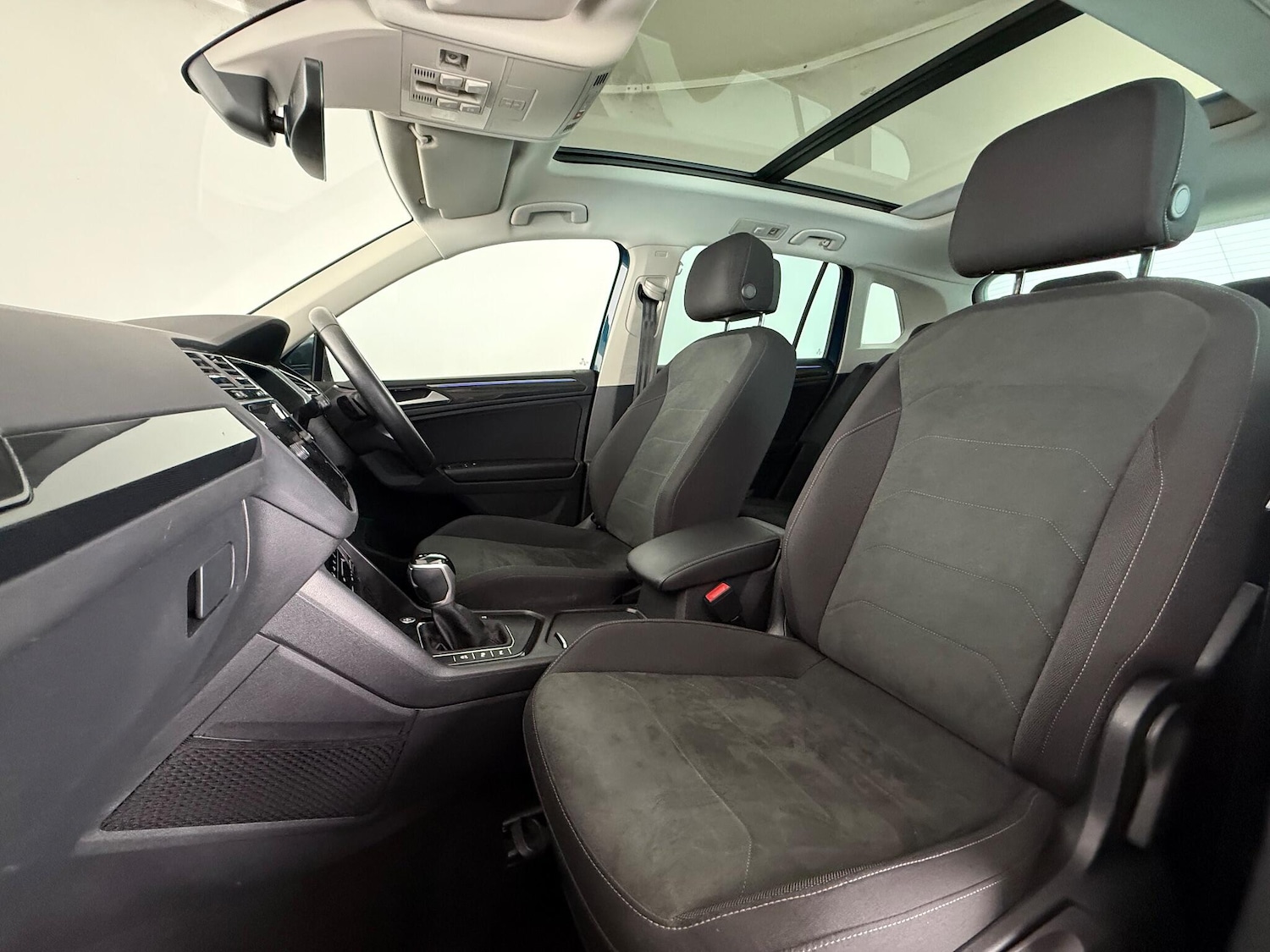 Used Volkswagen Tiguan 2021 for sale - 77217523: Photo 14