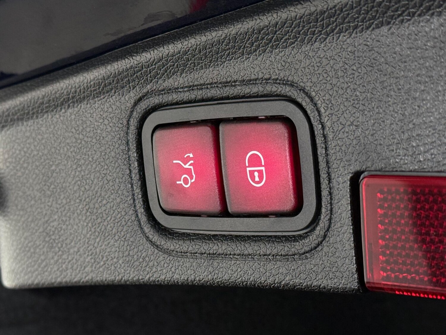 Used Mercedes-Benz C Class 2020 for sale - 77054042: Photo 13