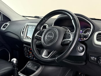 Used Jeep Compass 2019 for sale - 78911817: Photo