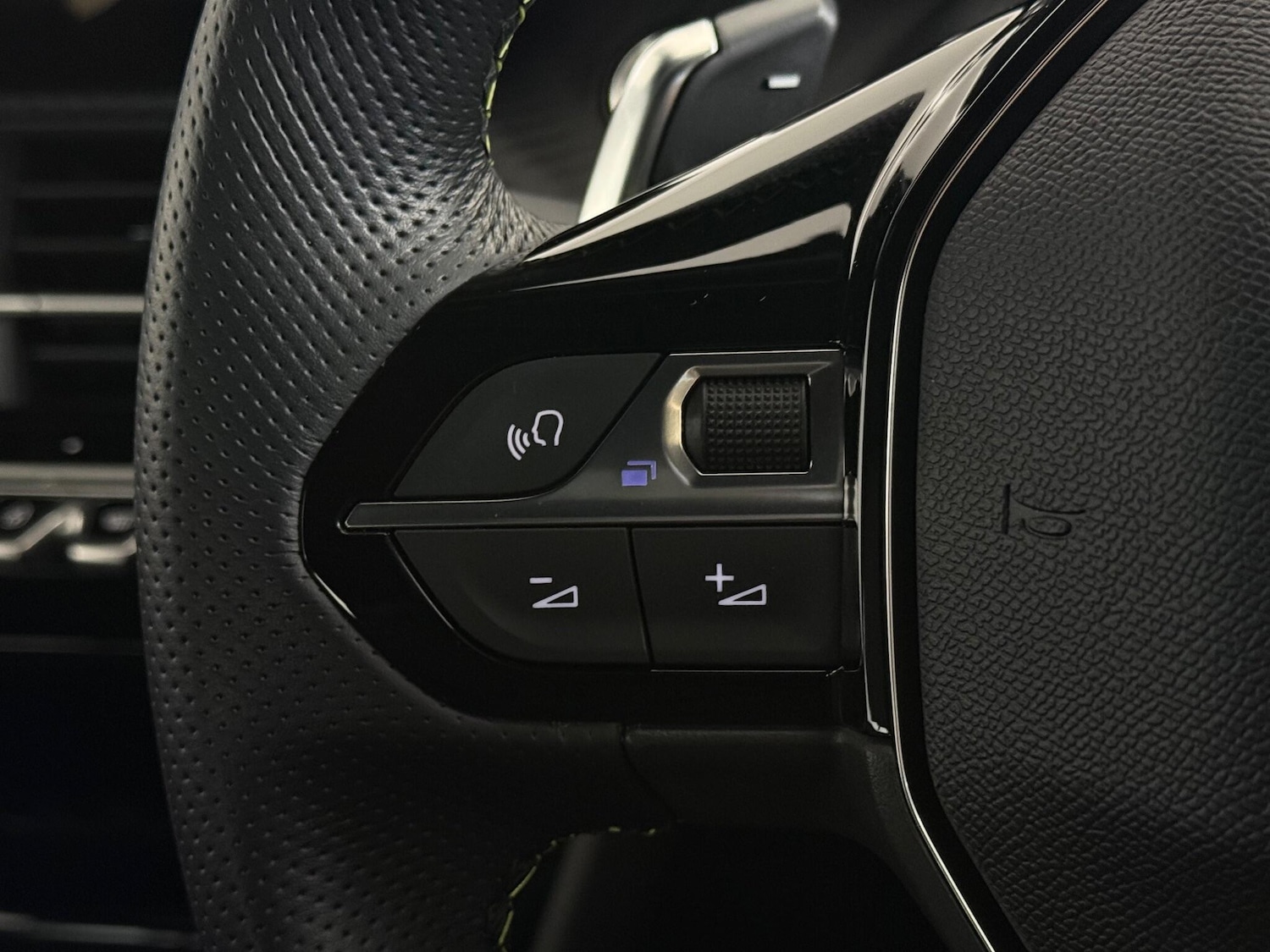 Used Peugeot 2008 2023 for sale - 77280057: Photo 19