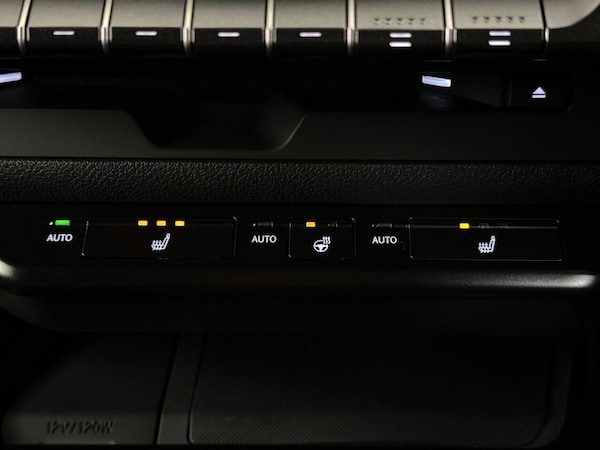 Used Lexus UX 2021 for sale - 76039859: Photo 41