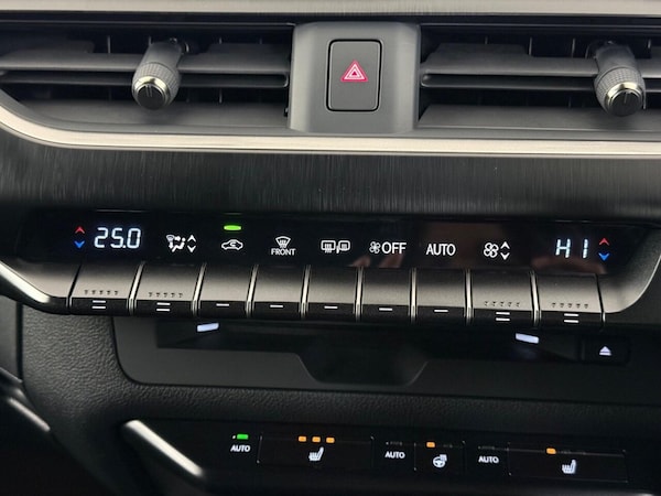 Used Lexus UX 2021 for sale - 76039859: Photo 42