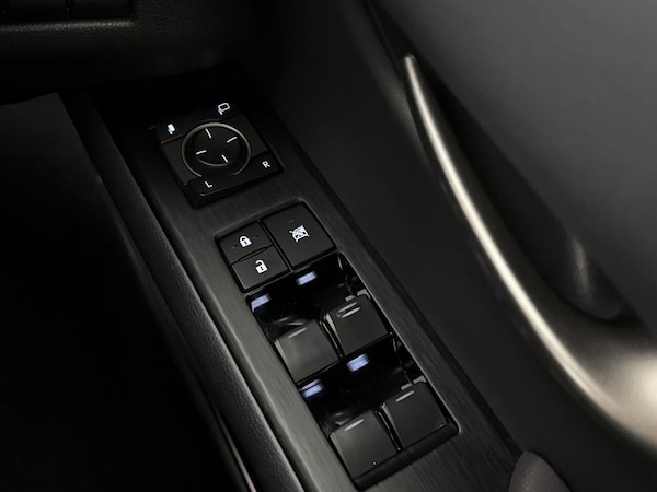 Used Lexus UX 2021 for sale - 76039859: Photo 46