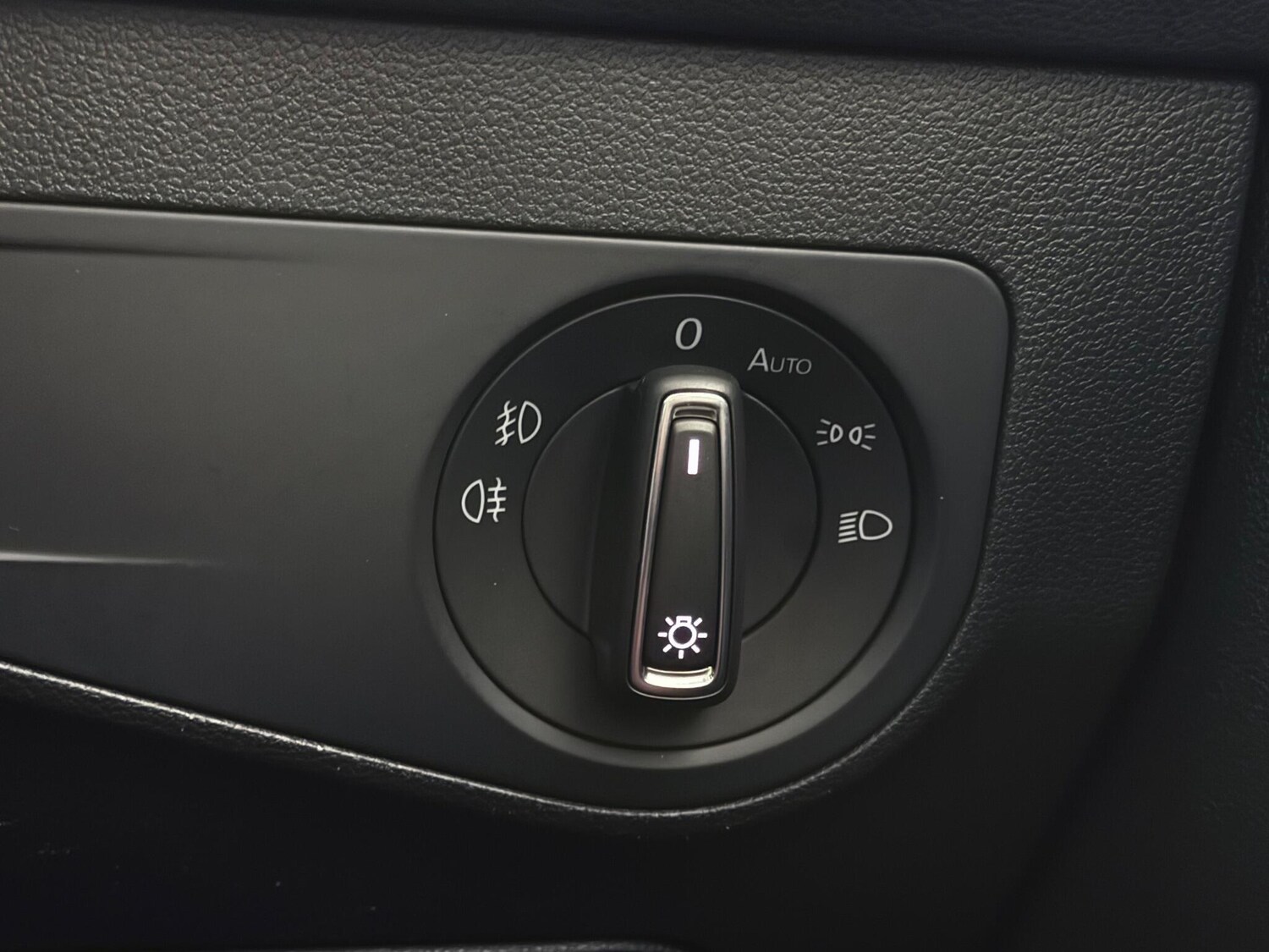 Used Volkswagen Tiguan 2020 for sale - 77054068: Photo 39