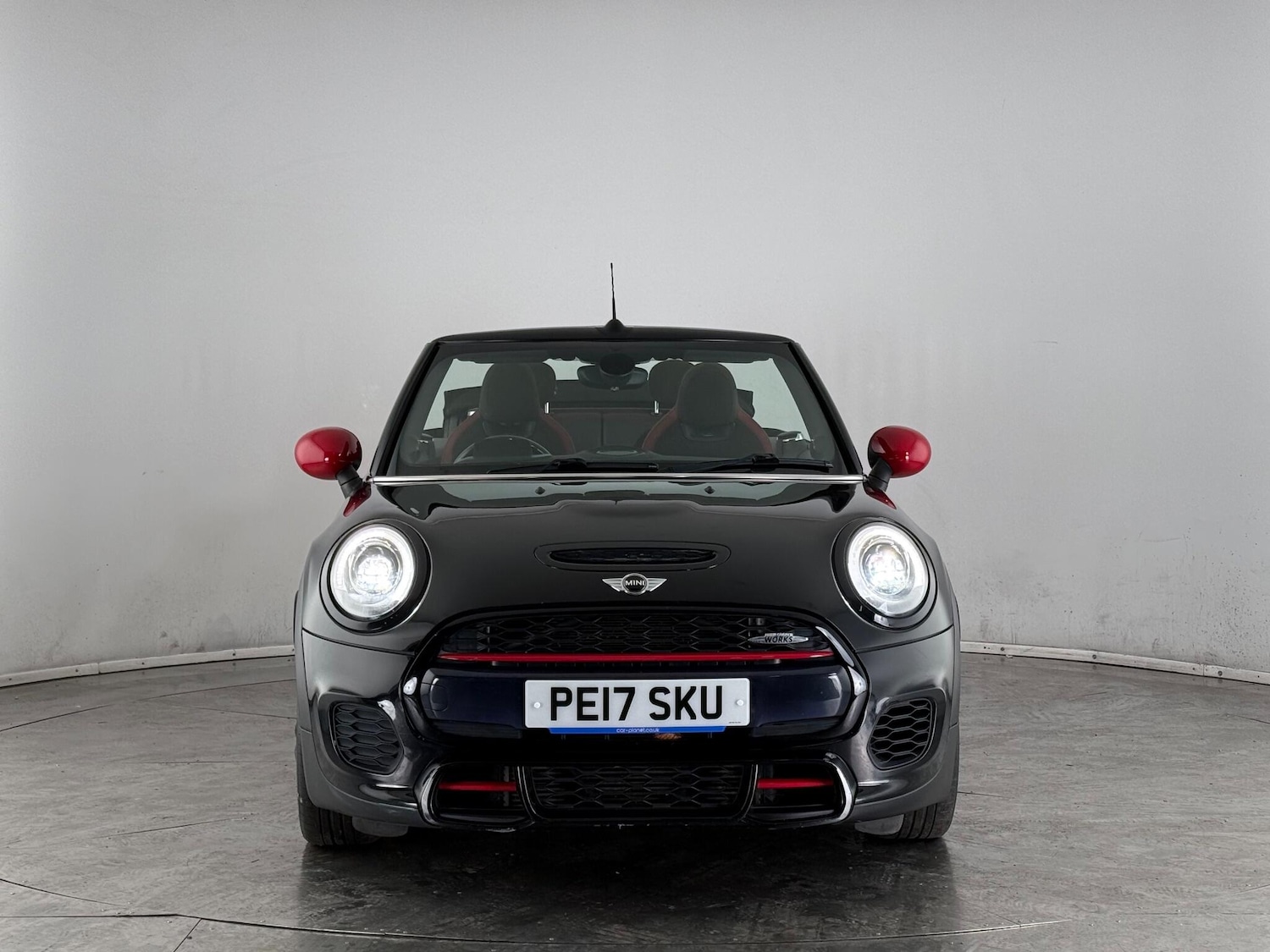 Used MINI Convertible 2017 for sale - 77182622: Photo 2