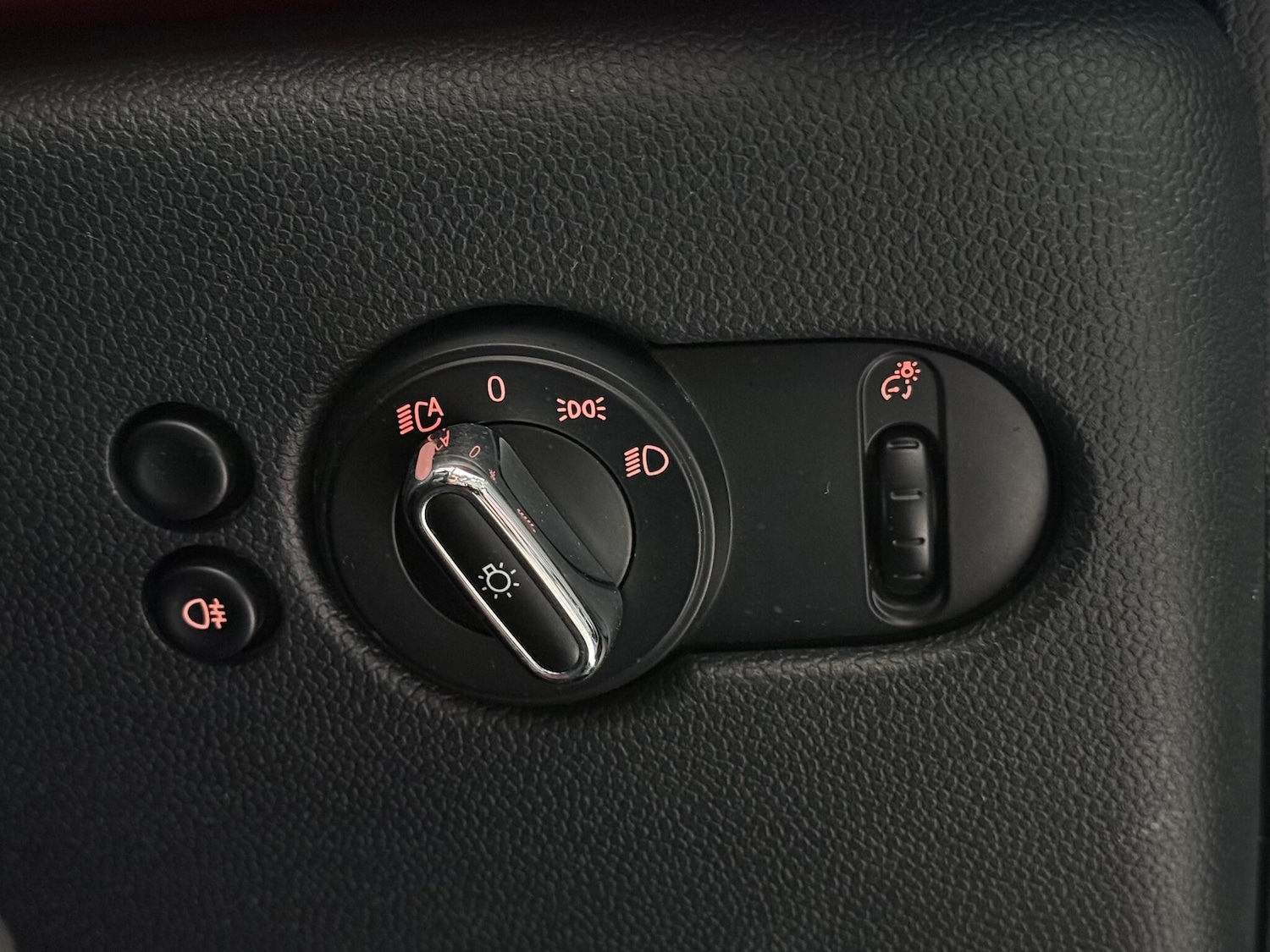 Used MINI Convertible 2017 for sale - 77182622: Photo 26