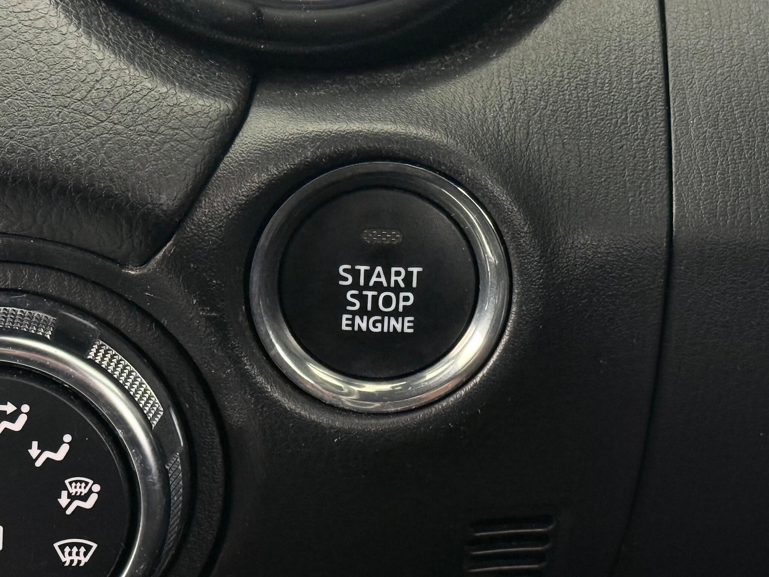 Used Mazda MX-5 2017 for sale - 76466825: Photo 36