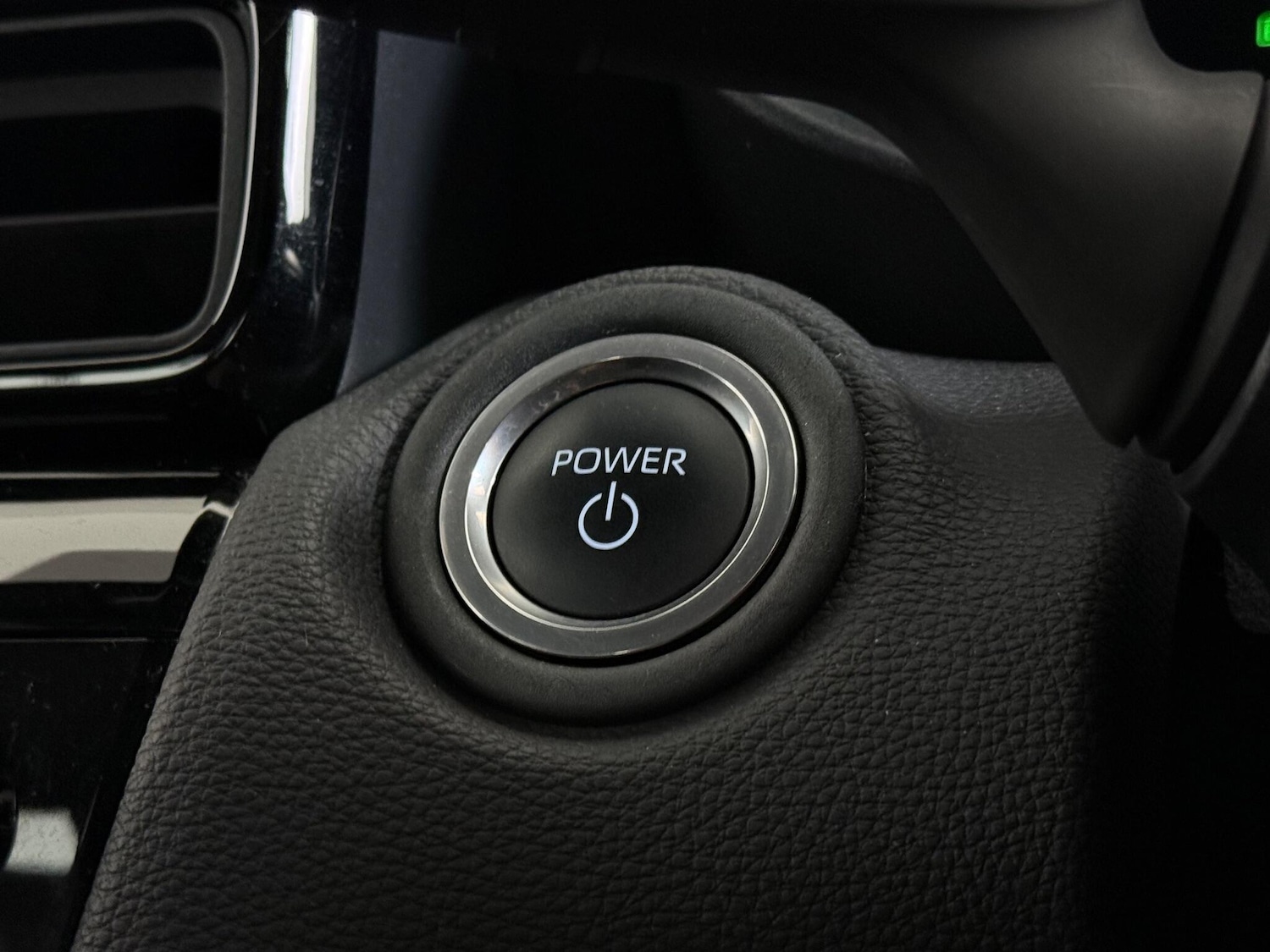 Used Toyota Yaris Cross 2024 for sale - 77221662: Photo 19