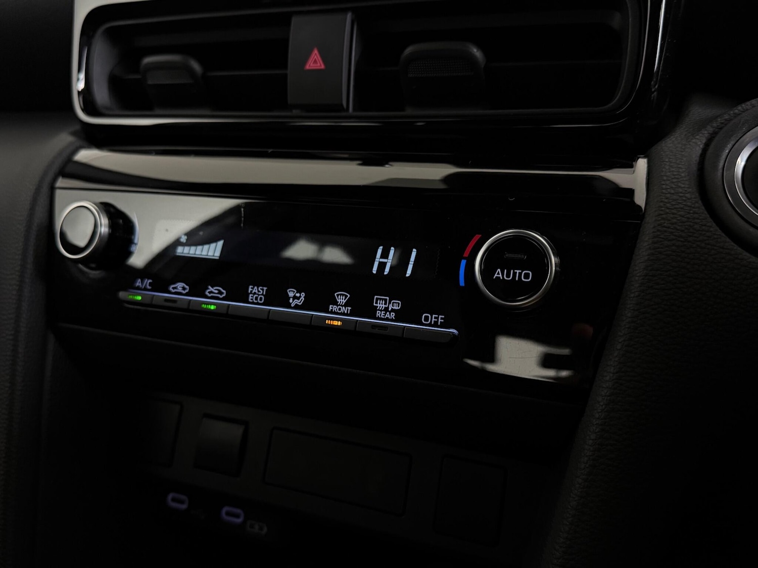 Used Toyota Yaris Cross 2024 for sale - 77221662: Photo 31