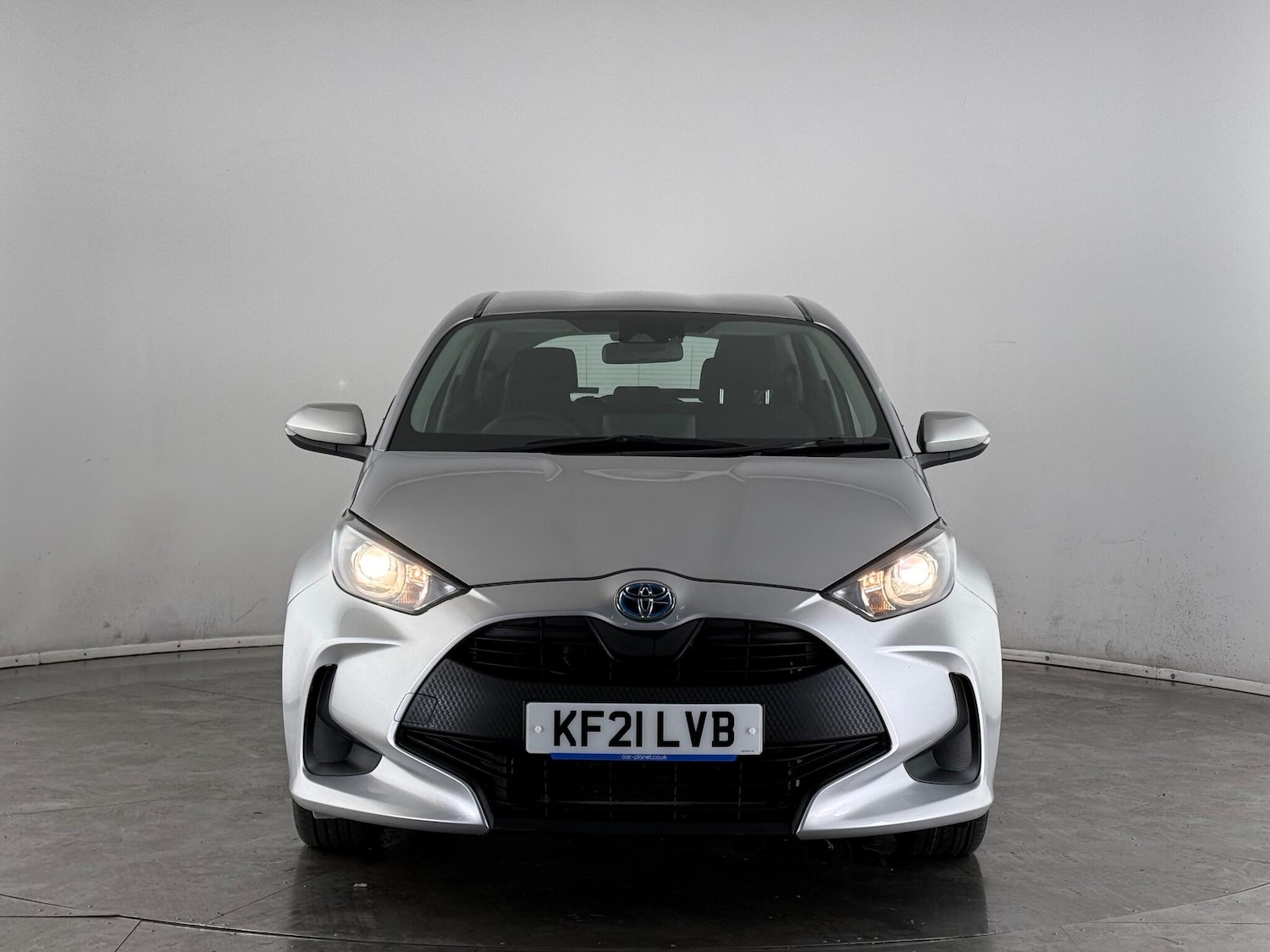 Used Toyota Yaris 2021 for sale - 77246558: Photo 2